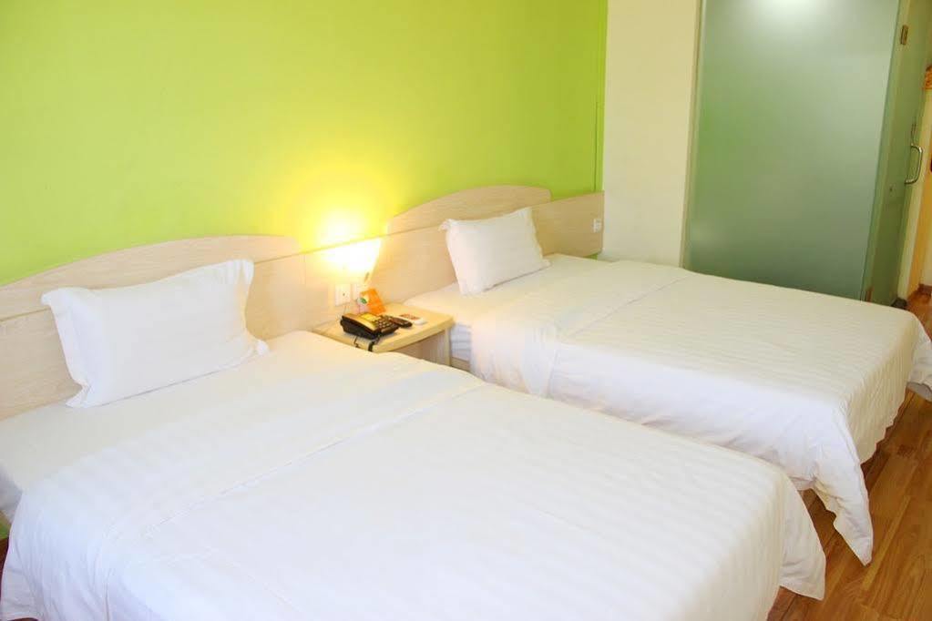 7 Days Inn Γκουανγκζού Εξωτερικό φωτογραφία